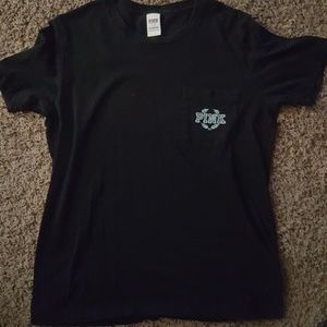 Campus crew vs pink shirt